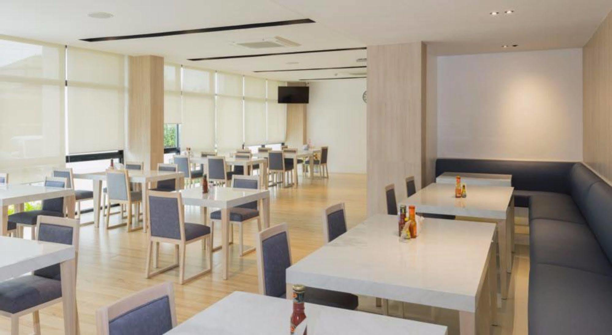 Trat City Hotel Buitenkant foto
